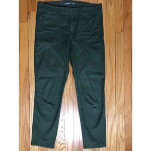 WORN ONCE Old Navy Pixie Cargo Ankle Pant Size 10